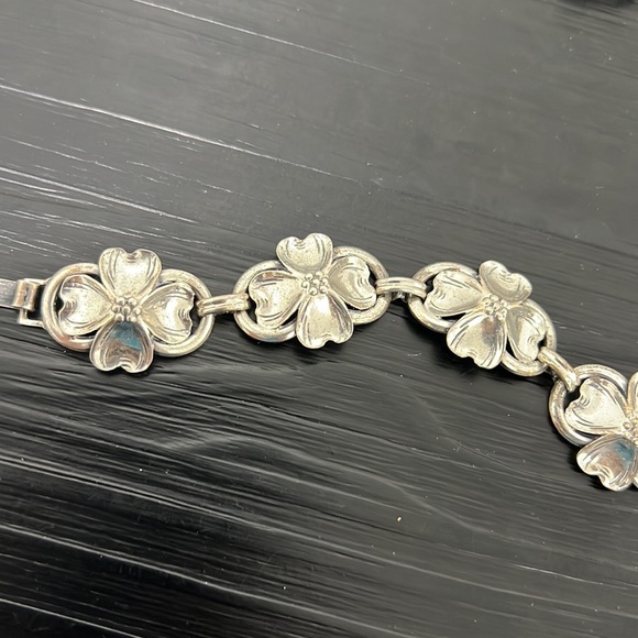 Danecraft Vintage Sterling Marked Set with Bracelet Brooch + Screw Back Earrings - Picture 5 of 11